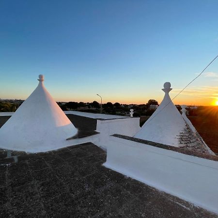 Trulli Lupoli In Valle D Itria Cisternino Exteriör bild