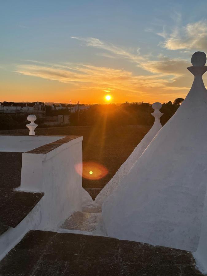 Trulli Lupoli In Valle D Itria Cisternino Exteriör bild